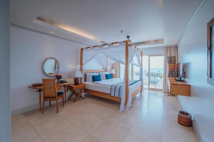 Hemingways Watamu внутри