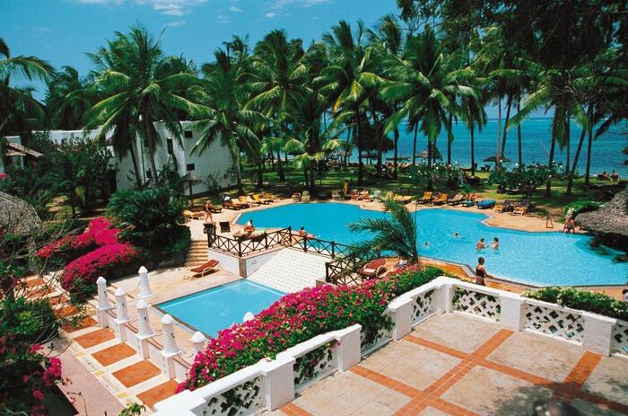 Serena Beach Resort & Spa снаружи